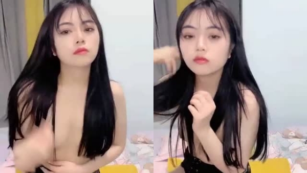 黑丝骚货浪叫自慰 揉奶抠穴玩道具 淫语挑逗让你硬